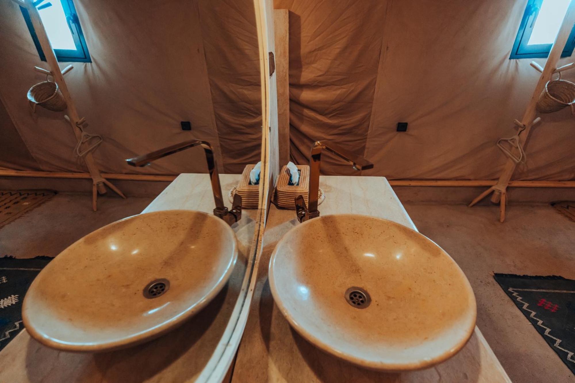 Glamping Milenario Merzouga Esterno foto